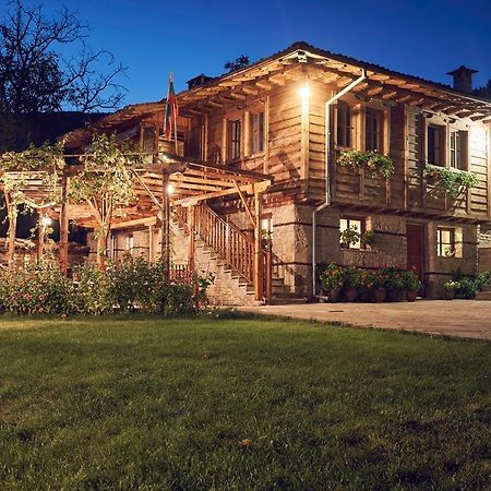 Yovina House زيرافنا المظهر الخارجي الصورة
