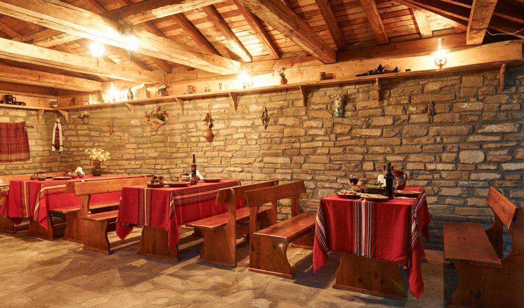 Yovina House زيرافنا المظهر الخارجي الصورة